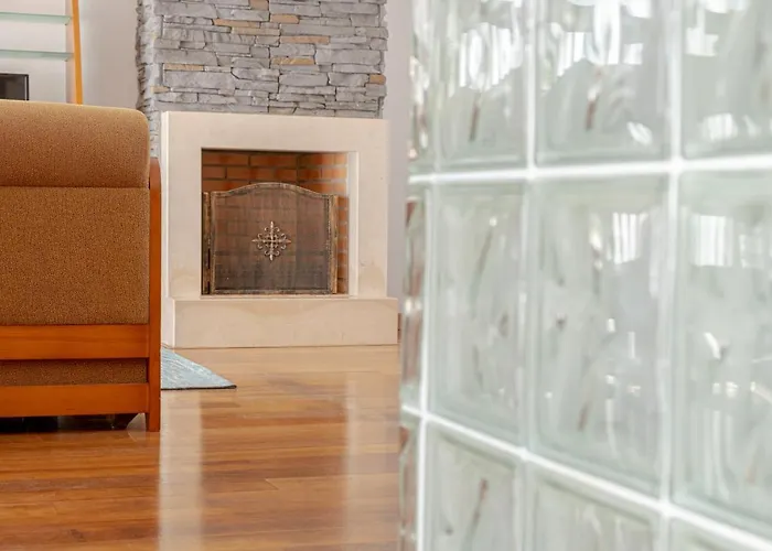 8 Rodrigues Family House - With Patio Willa Nazaré