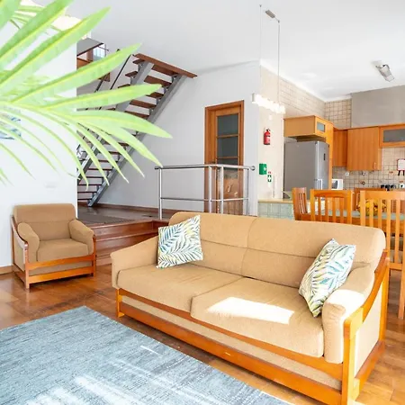 Villa 8 Rodrigues Family House - With Patio