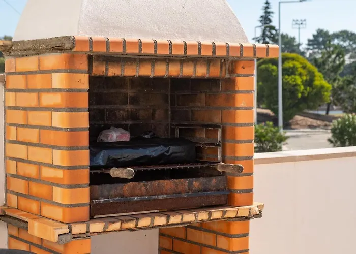 8 Rodrigues Family House - With Patio