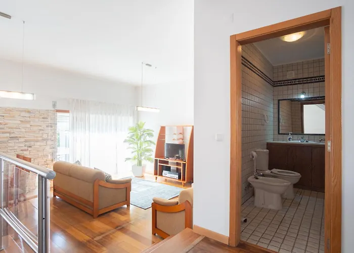 8 Rodrigues Family House - With Patio Villa *